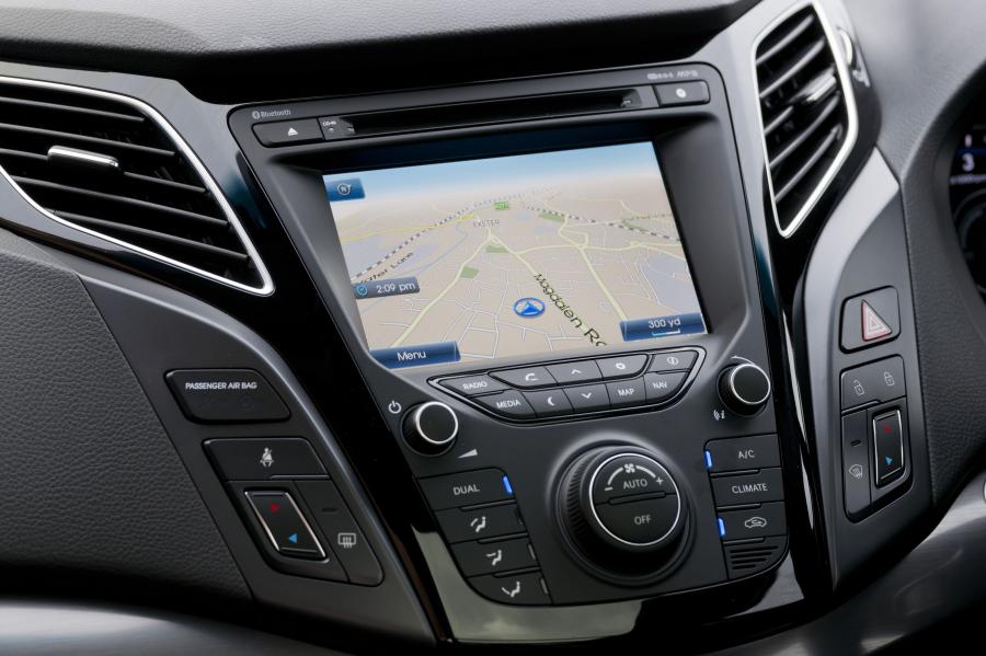  Hyundai i40 Station Wagon CRDi 2011 года  (UK) (фото 62 из 146)